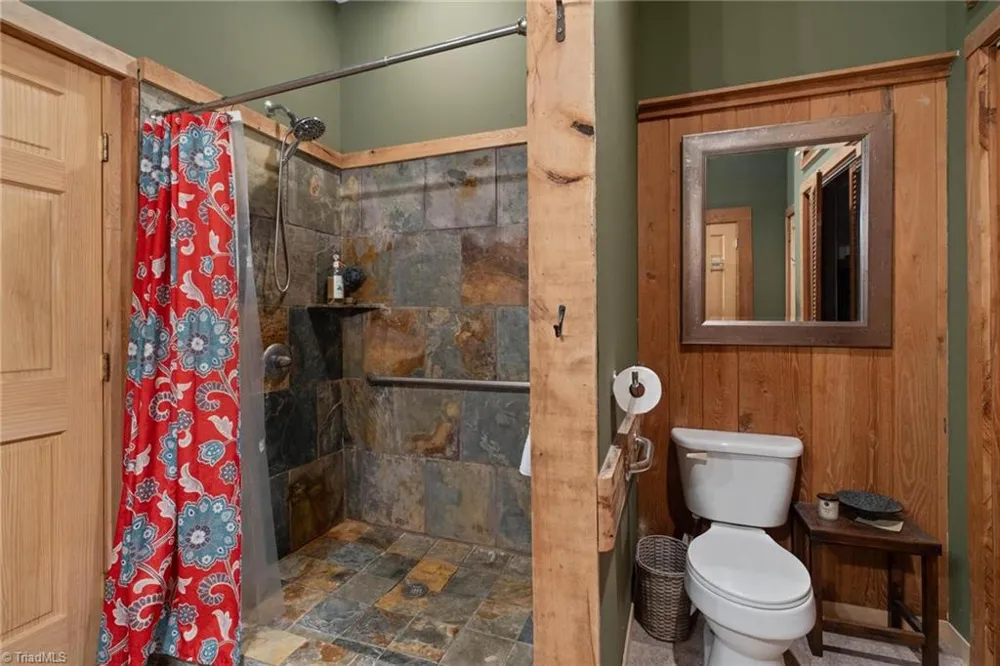 3086 Summit Road Purlear, NC 28665