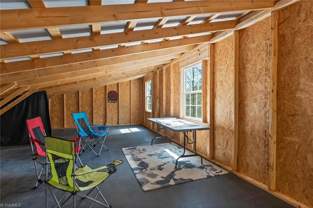 3086 Summit Road Purlear, NC 28665