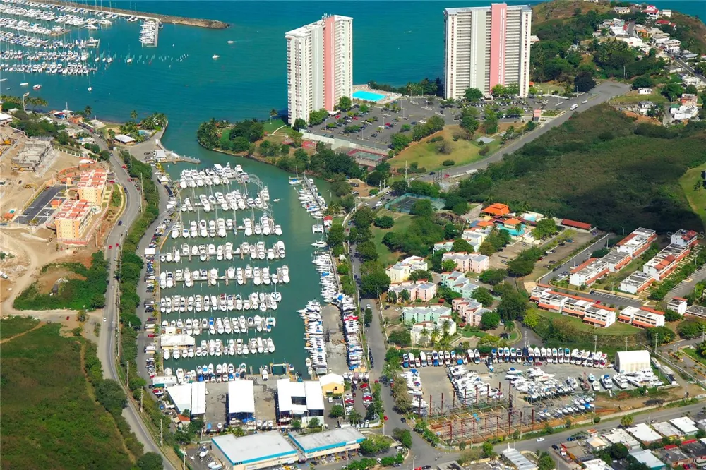 Villa Marina Condo VILLA MARINA AVE. #D201 Fajardo, PR 00738