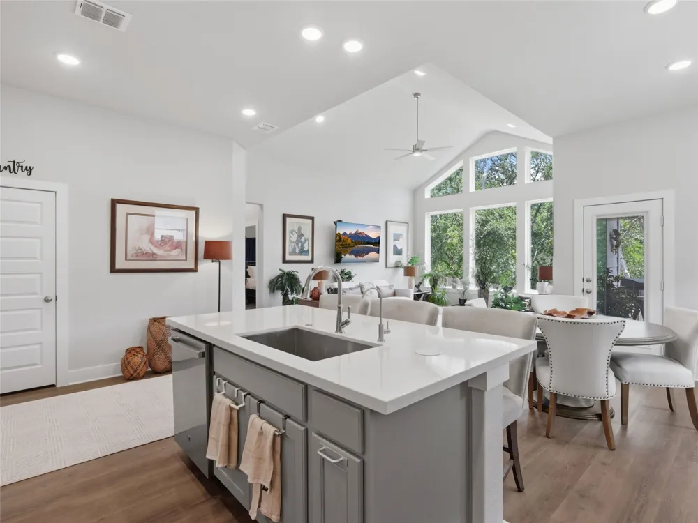 333 Glenwood Ranch Cibolo, TX 78108