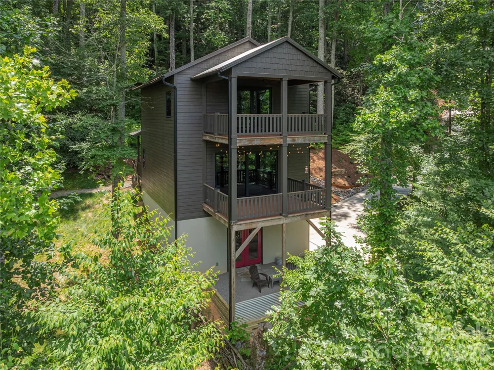 30 Garren View Drive Fairview, NC 28730