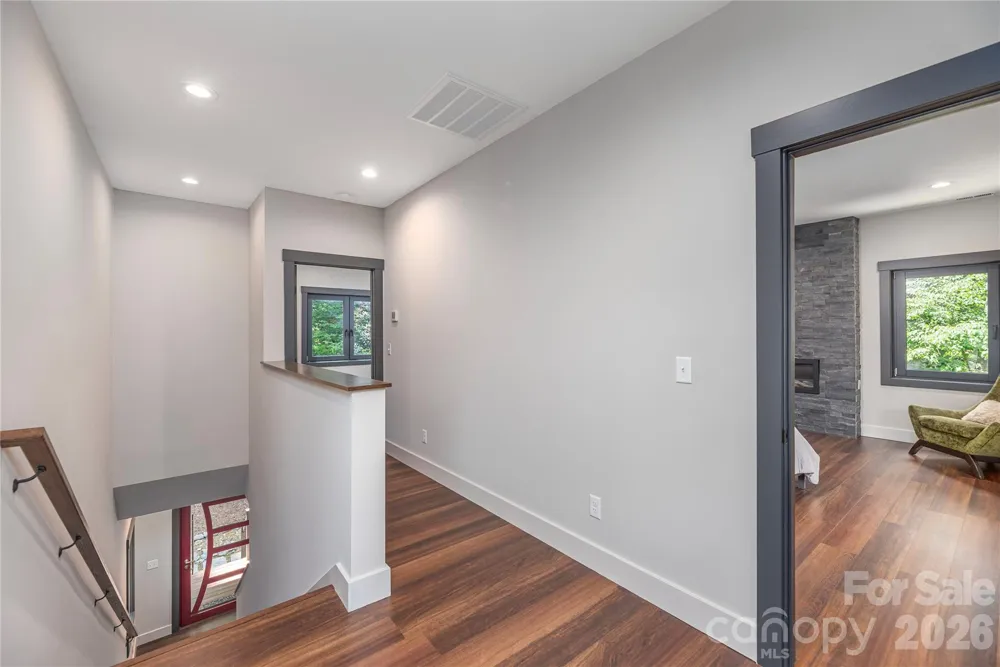 30 Garren View Drive Fairview, NC 28730