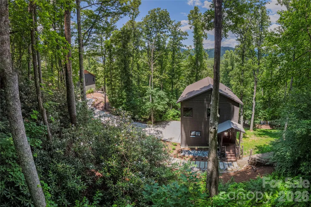 30 Garren View Drive Fairview, NC 28730