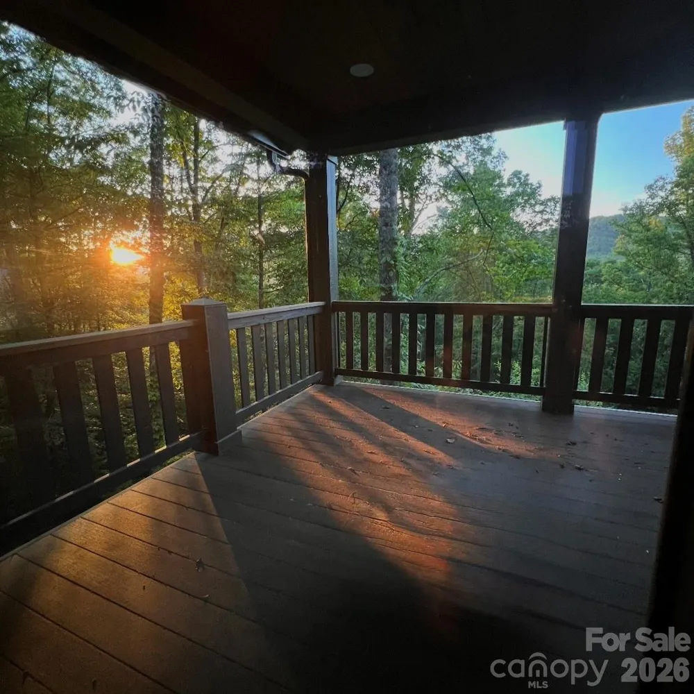 30 Garren View Drive Fairview, NC 28730