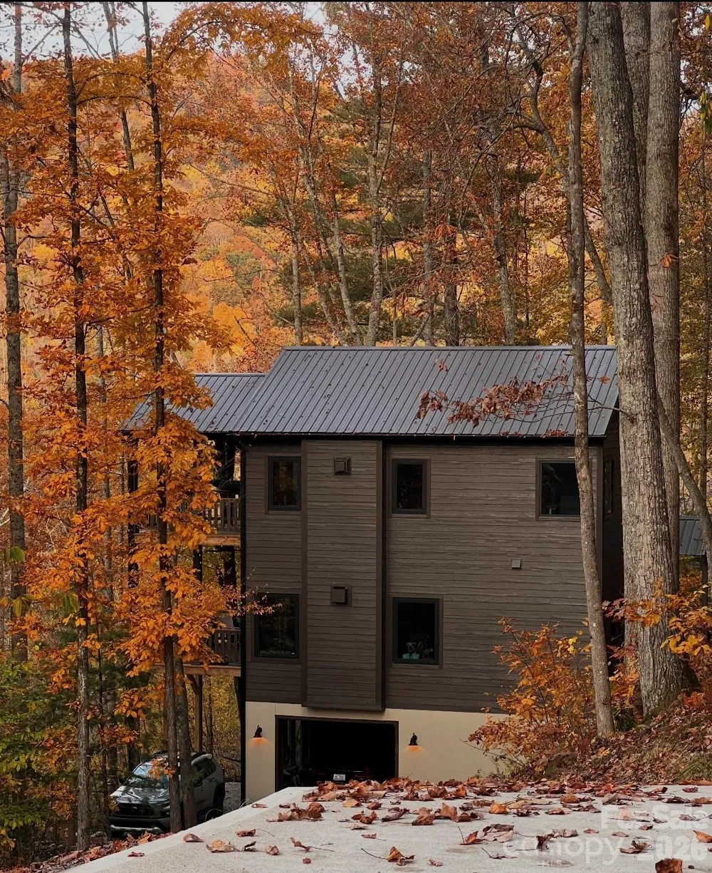 30 Garren View Drive Fairview, NC 28730