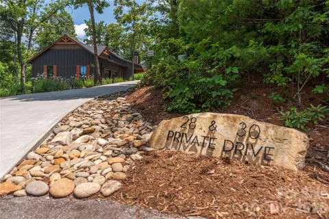 28 & 30 Garren View Drive
