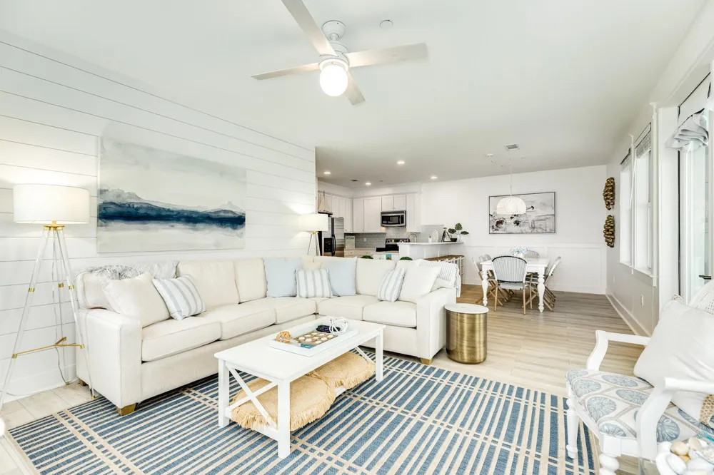 4231 Pointe West #103 Galveston, TX 77554