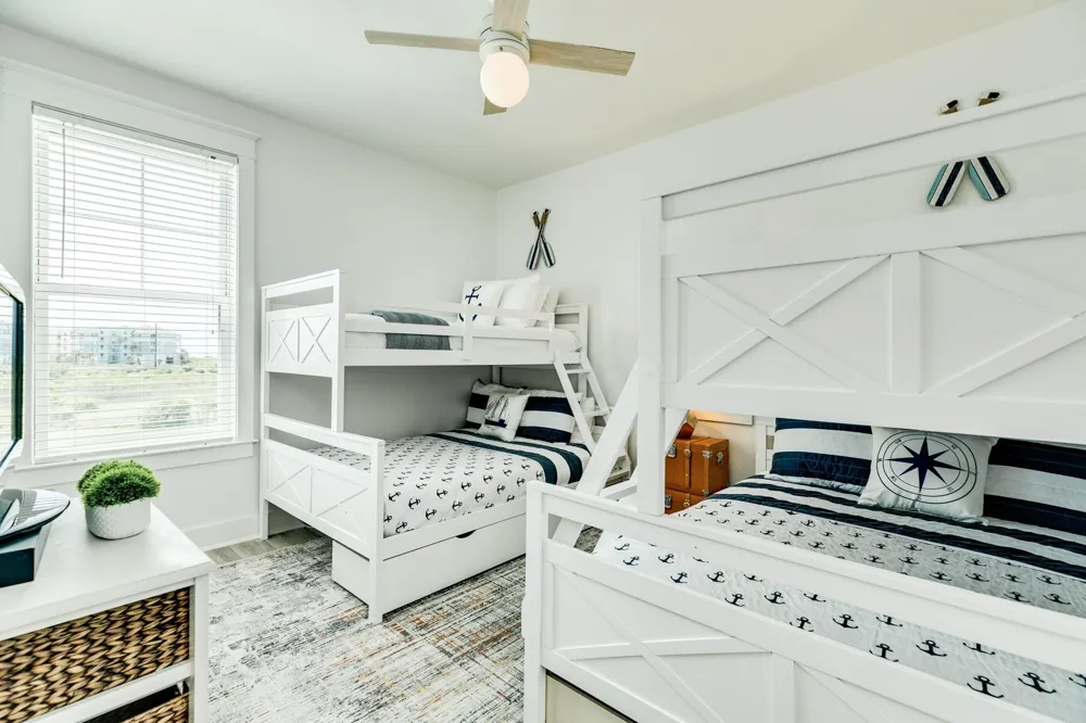 4231 Pointe West #103 Galveston, TX 77554