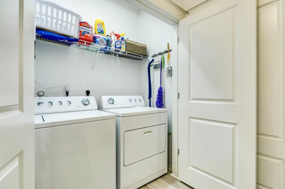 4231 Pointe West #103 Galveston, TX 77554