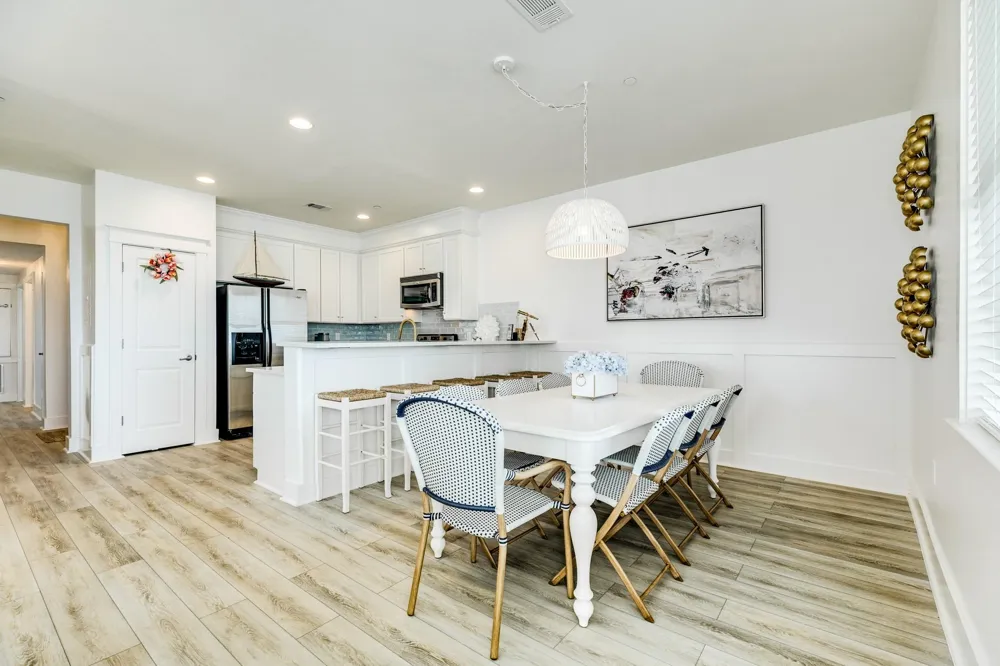 4231 Pointe West #103 Galveston, TX 77554