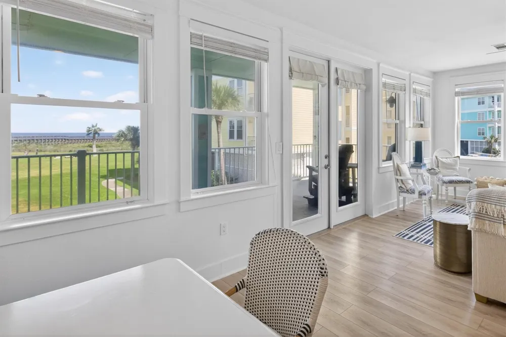 4231 Pointe West #103 Galveston, TX 77554