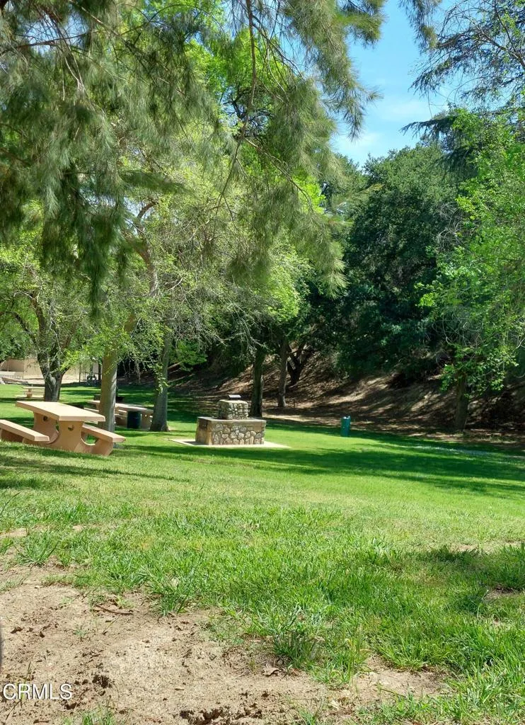 Loma Verde Mountainway Val Verde, CA 91384