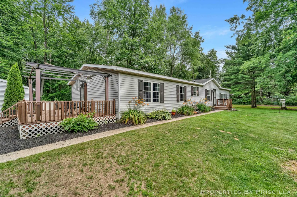 3766 Mary Avenue Big Prairie Township, MI 49337