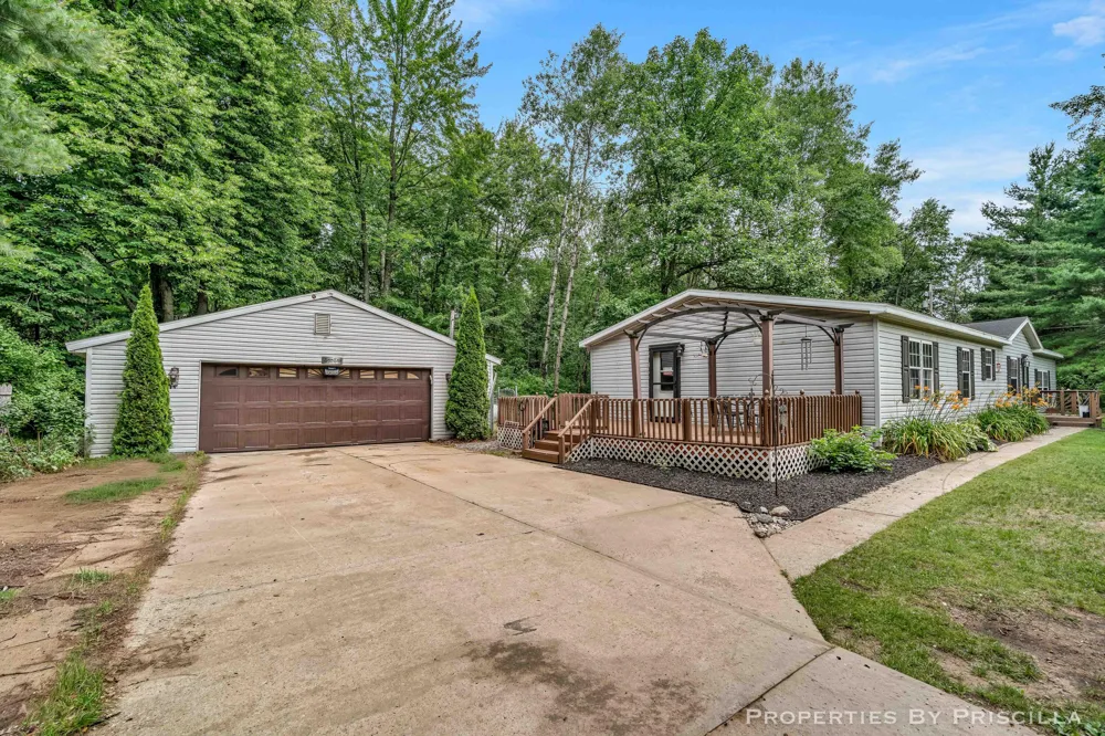 3766 Mary Avenue Big Prairie Township, MI 49337