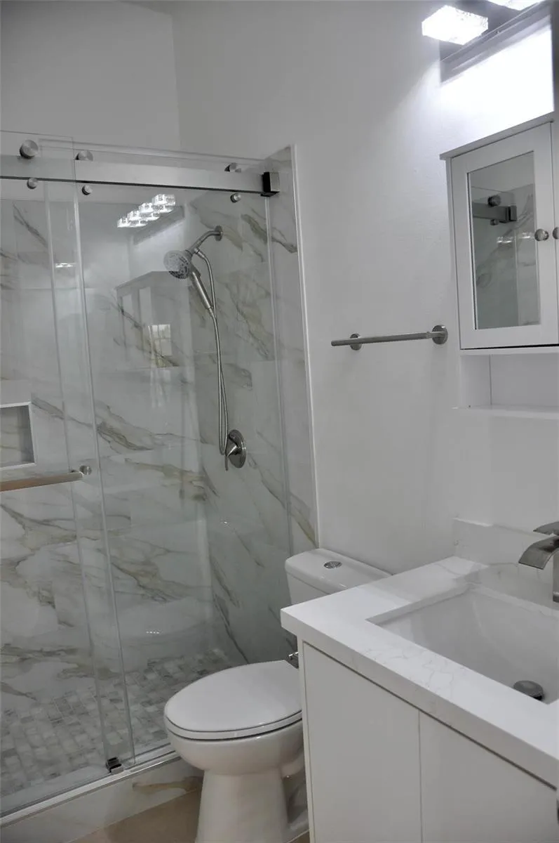 19496 S Whitewater Avenue Weston, FL 33332