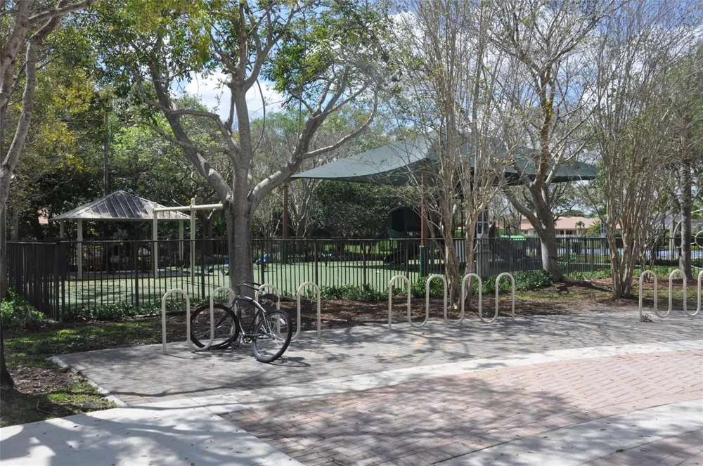 19496 S Whitewater Avenue Weston, FL 33332