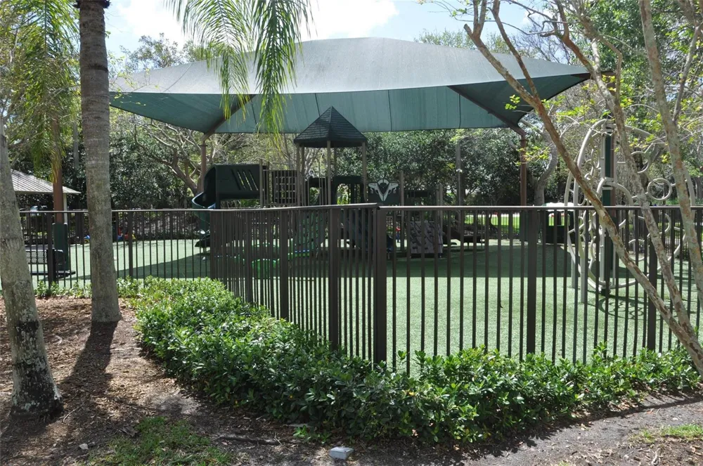 19496 S Whitewater Avenue Weston, FL 33332