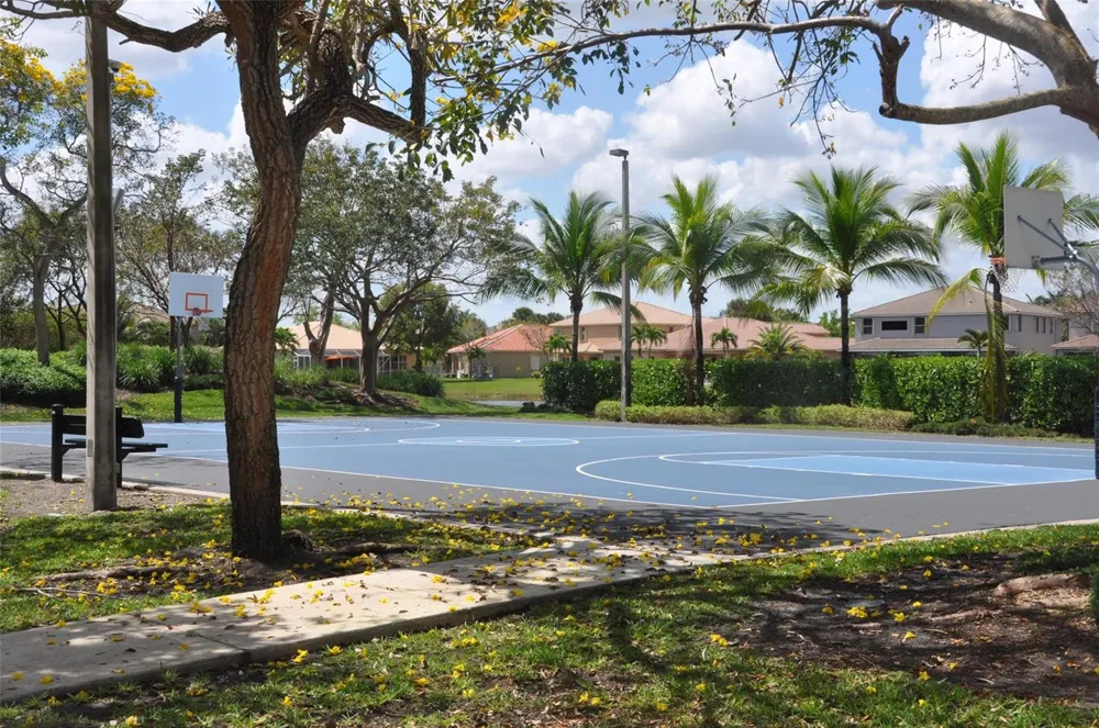 19496 S Whitewater Avenue Weston, FL 33332