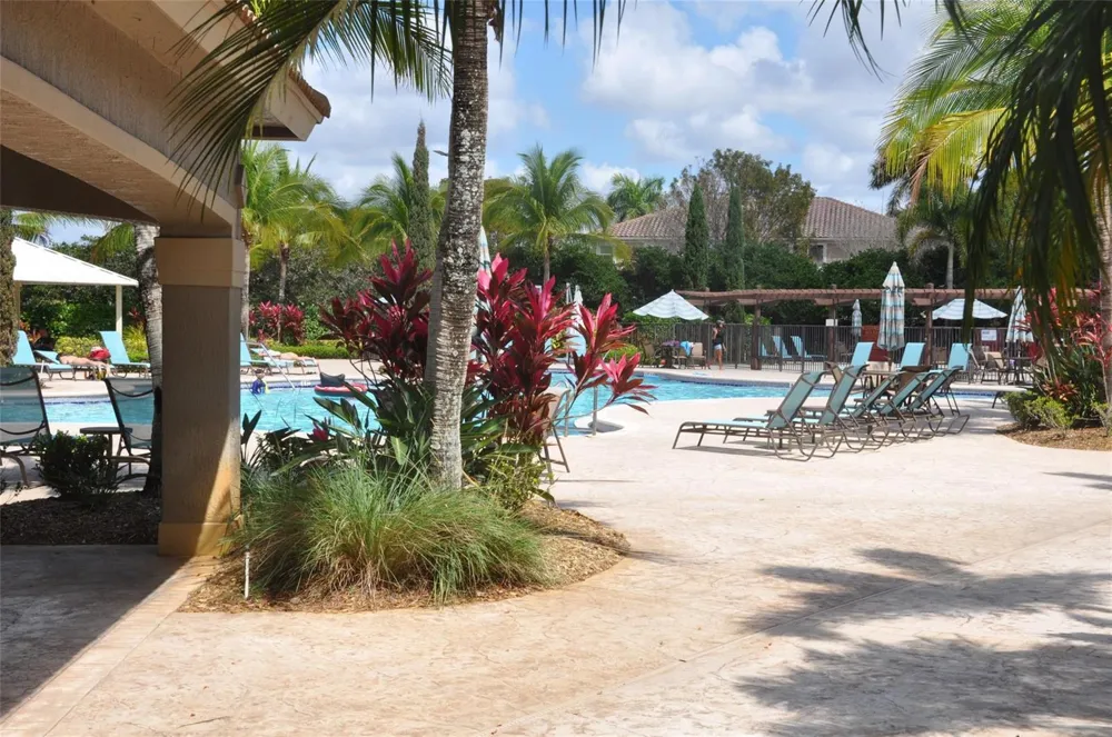 19496 S Whitewater Avenue Weston, FL 33332