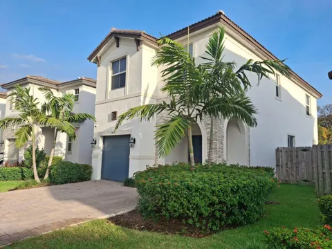 2439 NW 131st Cir