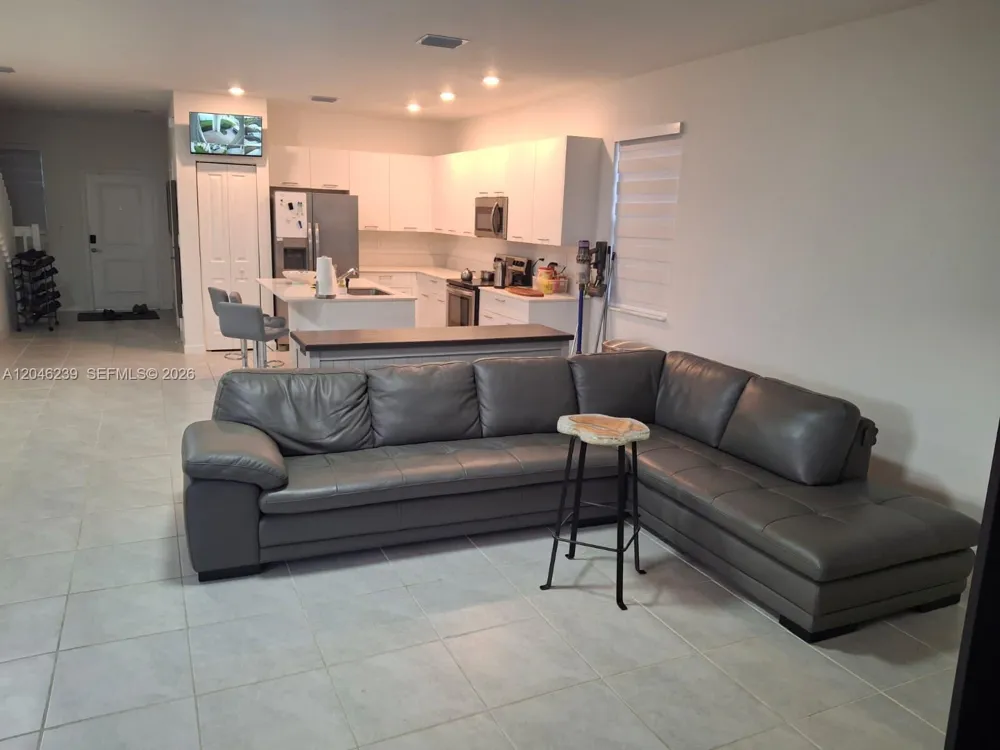2439 NW 131st Cir Miami, FL 33167