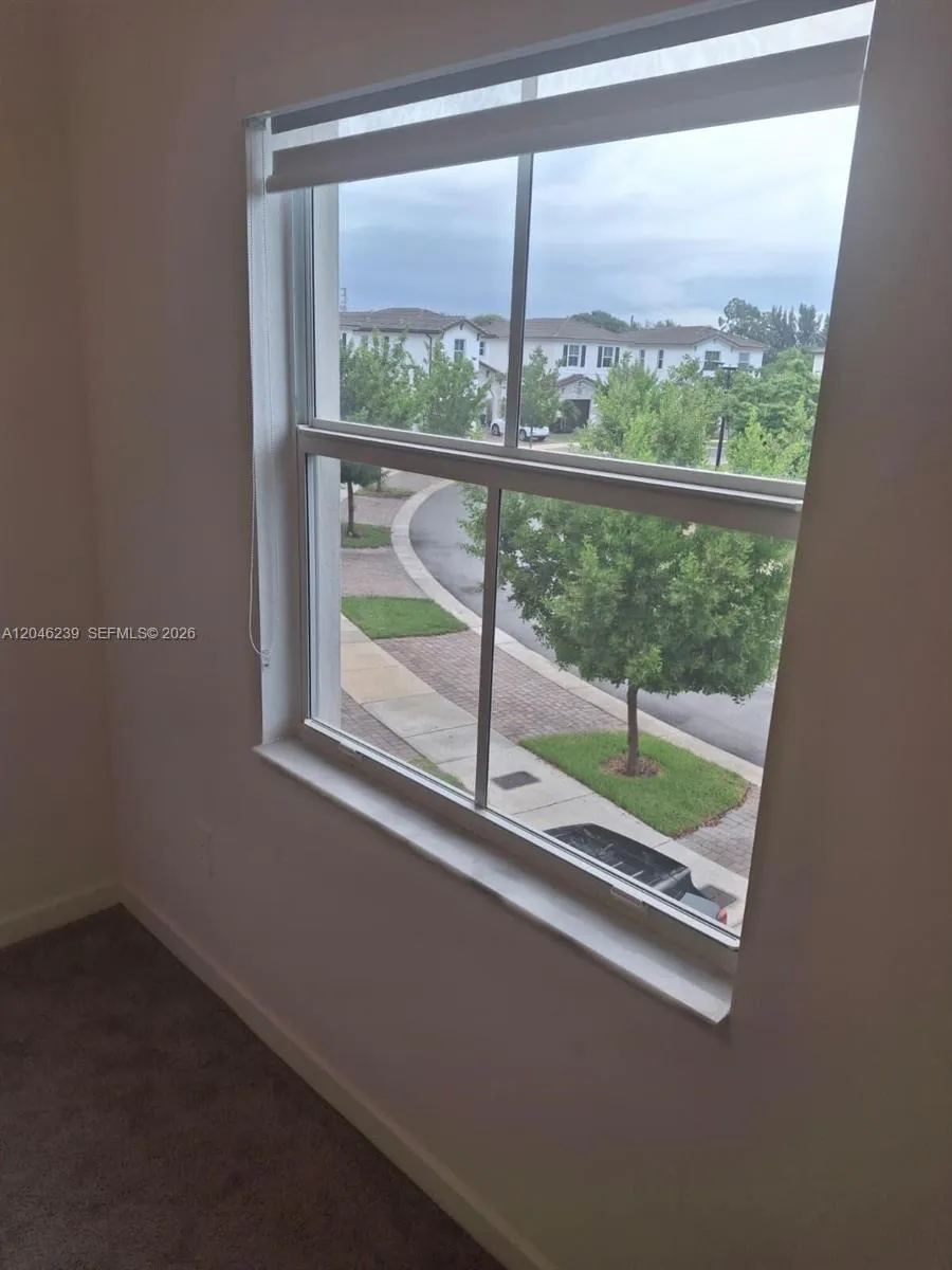 2439 NW 131st Cir Miami, FL 33167