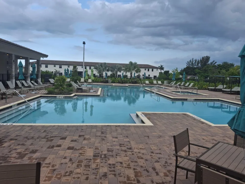2439 NW 131st Cir Miami, FL 33167