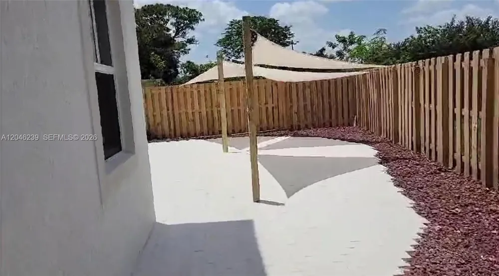 2439 NW 131st Cir Miami, FL 33167