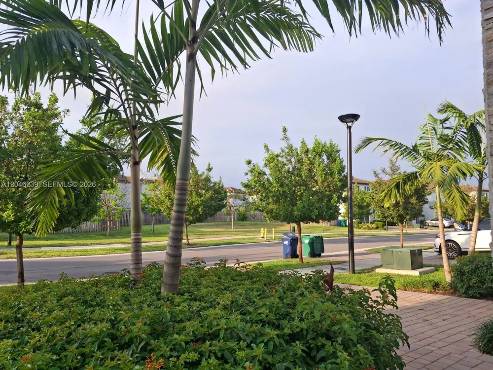 2439 NW 131st Cir Miami, FL 33167