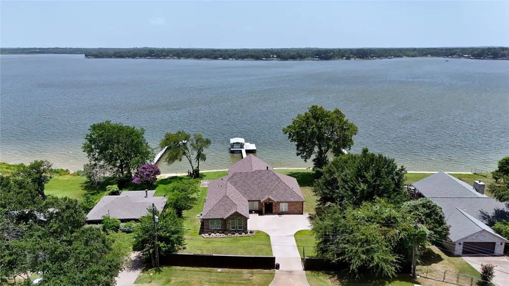 108 The Lee Way Gun Barrel City, TX 75156