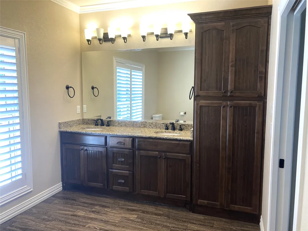 108 The Lee Way Gun Barrel City, TX 75156