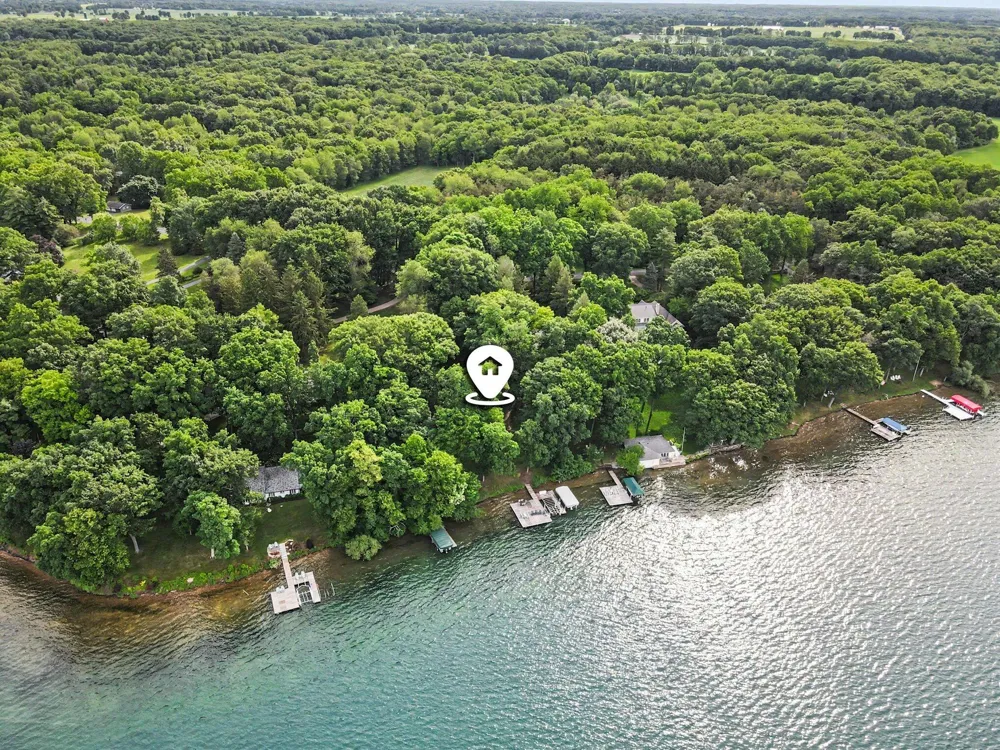 4630 E Gull Lake Drive Hickory Corners, MI 49060