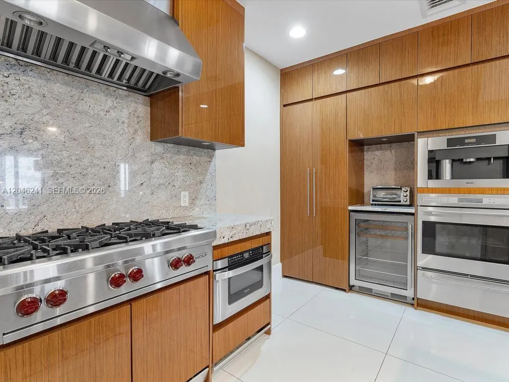 9705 Collins Ave #1804N Bal Harbour, FL 33154