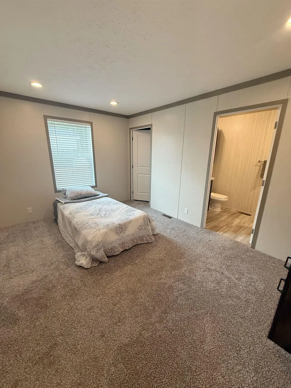 1178 Ironstone Drive Union Charter Township, MI 48858