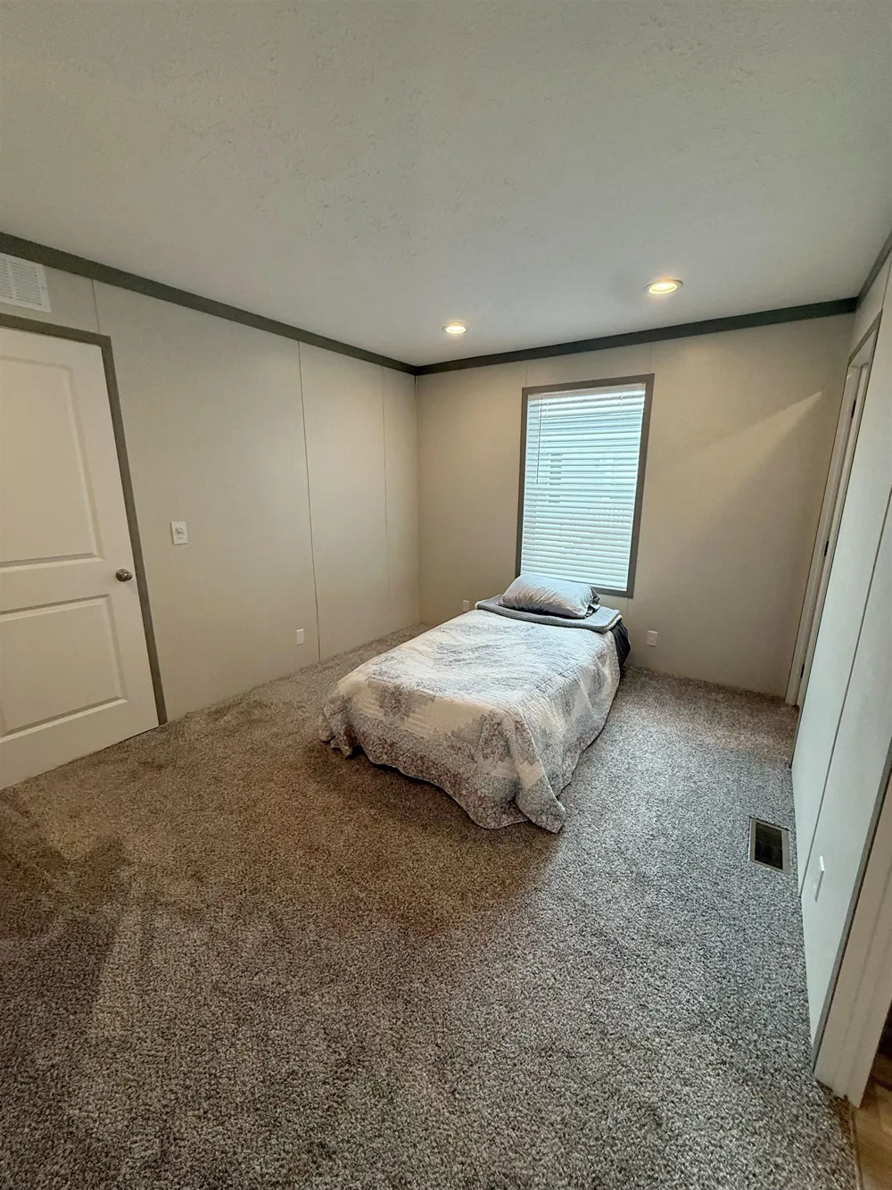 1178 Ironstone Drive Union Charter Township, MI 48858