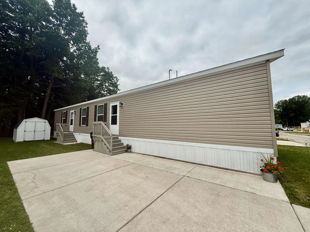 1178 Ironstone Drive Union Charter Township, MI 48858