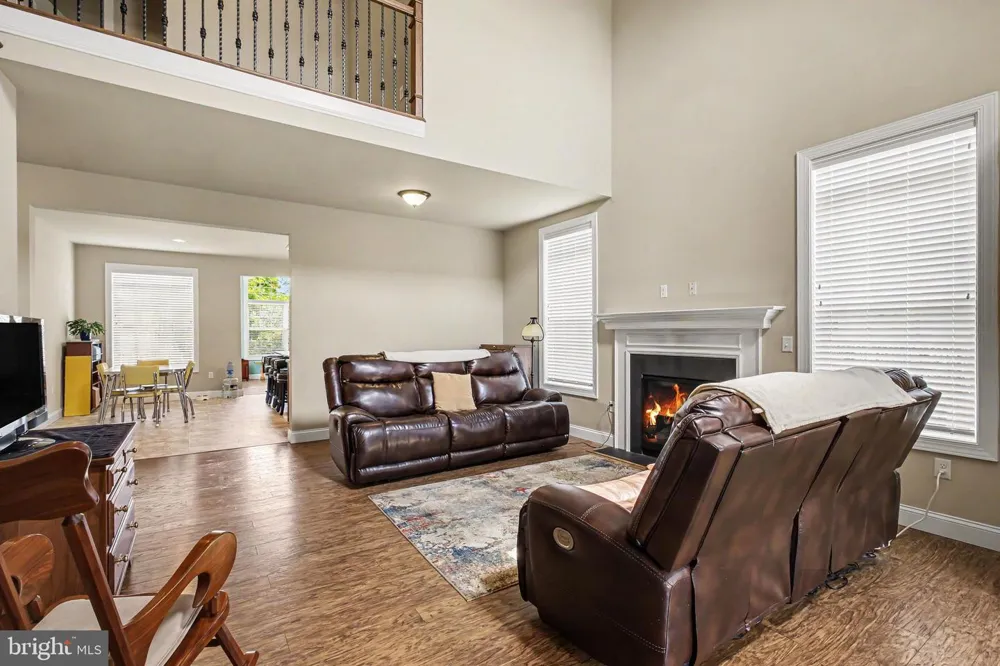 8 ARROWHEAD DRIVE Elizabethtown, PA 17022
