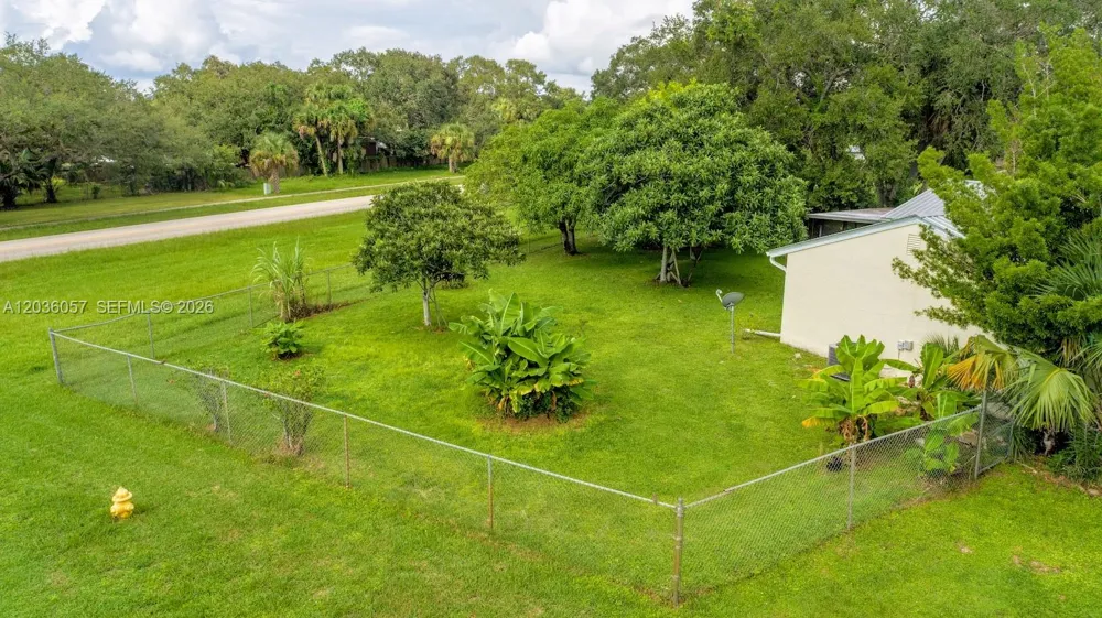 4001 Bishop Circle La Belle, FL 33935