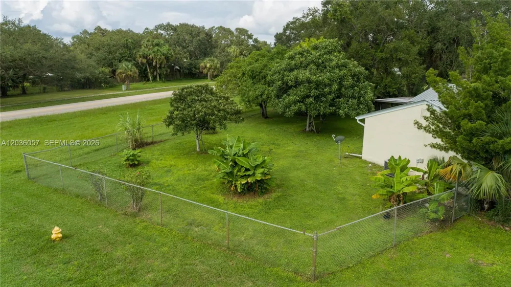 4001 Bishop Circle La Belle, FL 33935
