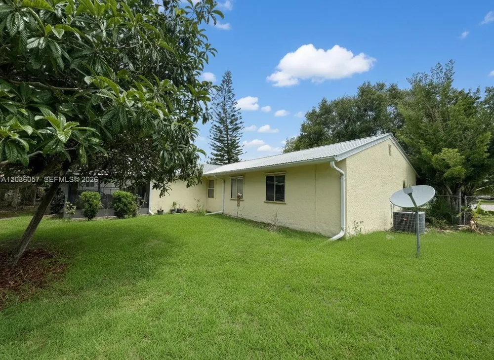 4001 Bishop Circle La Belle, FL 33935