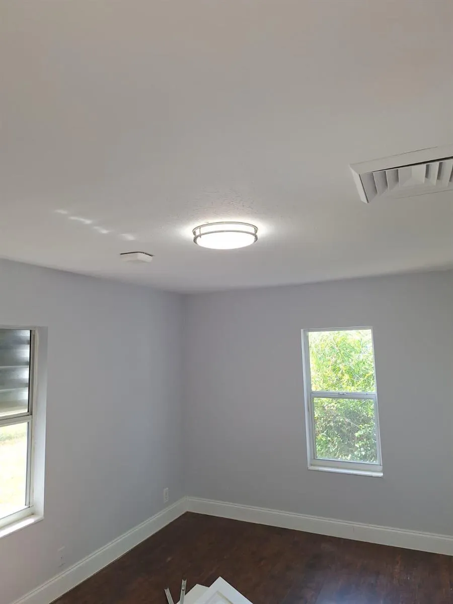 2107 S 34th Street Fort Pierce, FL 34947