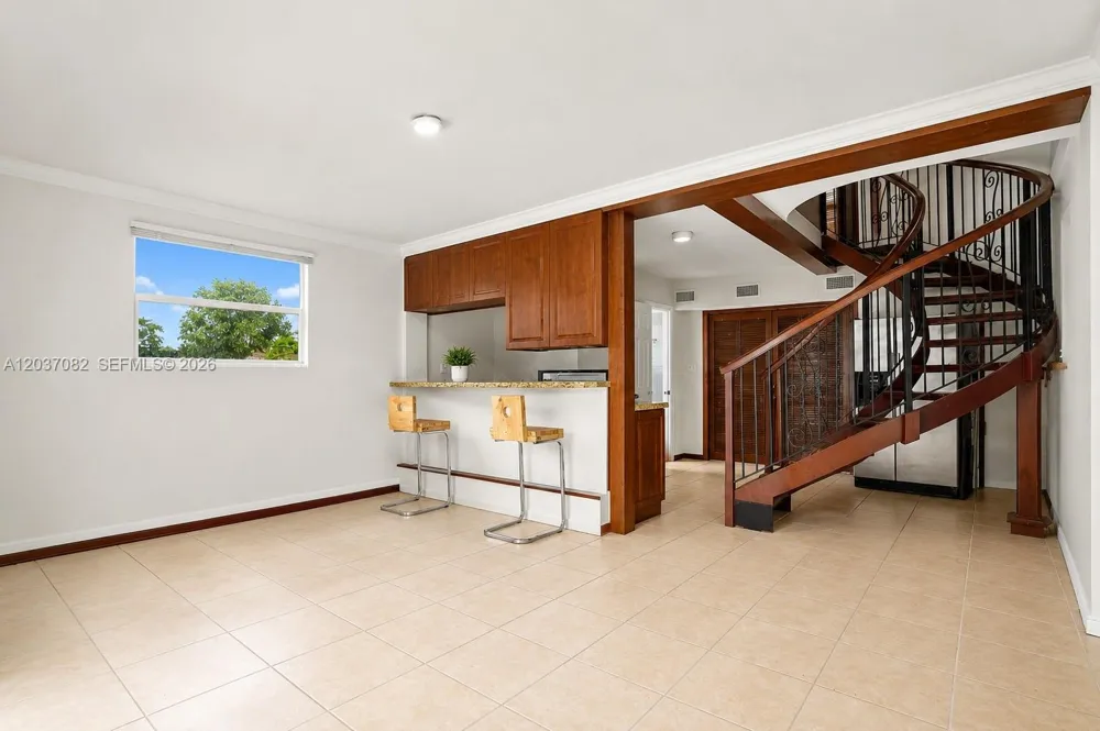 300 SW 123rd Ave Miami, FL 33184