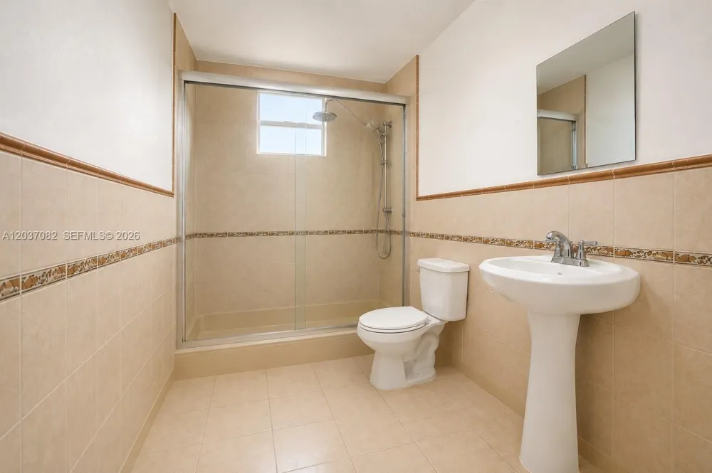 300 SW 123rd Ave Miami, FL 33184