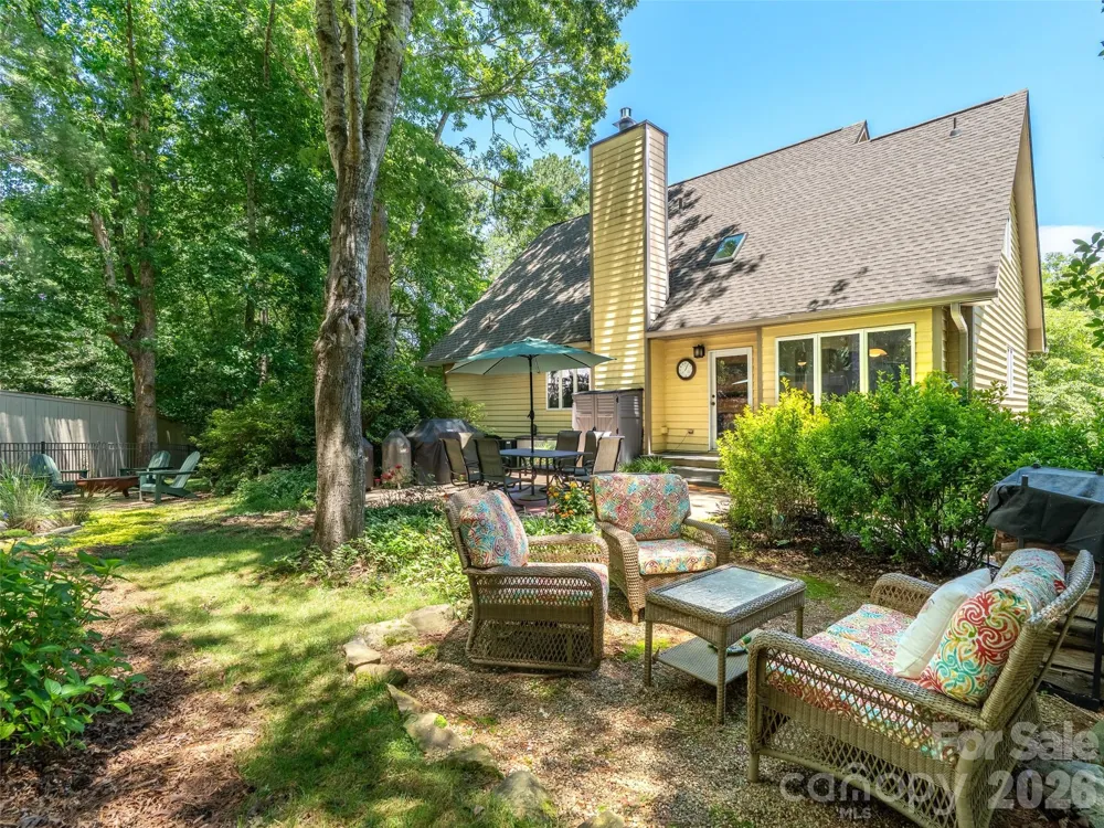 22 Meadow Brook Drive Fletcher, NC 28732