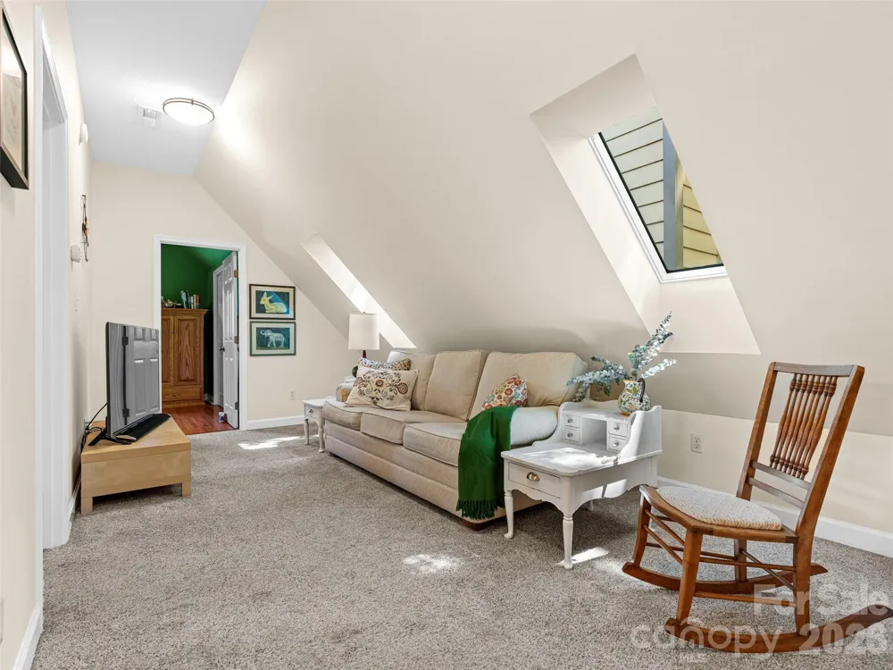 22 Meadow Brook Drive Fletcher, NC 28732