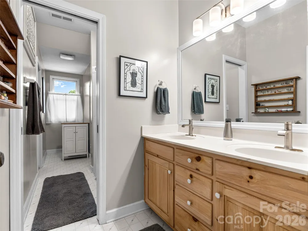 22 Meadow Brook Drive Fletcher, NC 28732