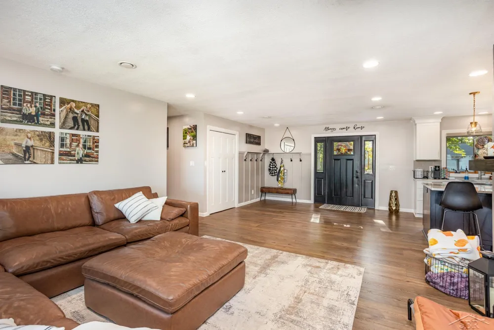 44 Linwood Beach Road Fraser Township, MI 48634