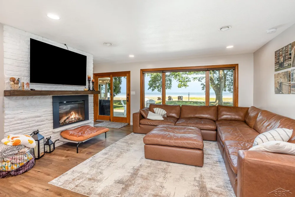 44 Linwood Beach Road Fraser Township, MI 48634