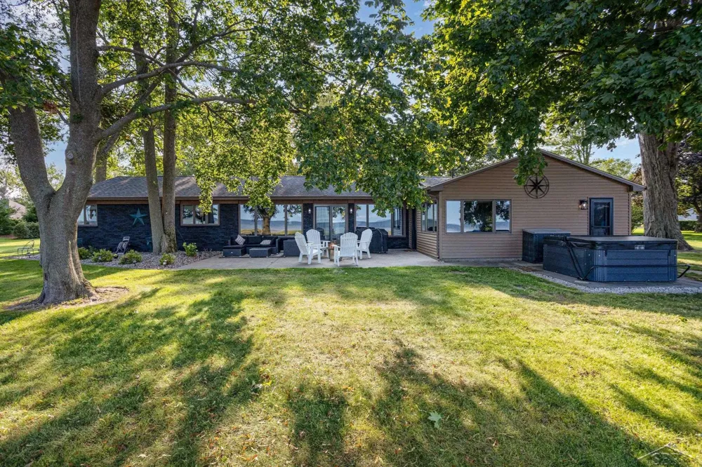 44 Linwood Beach Road Fraser Township, MI 48634