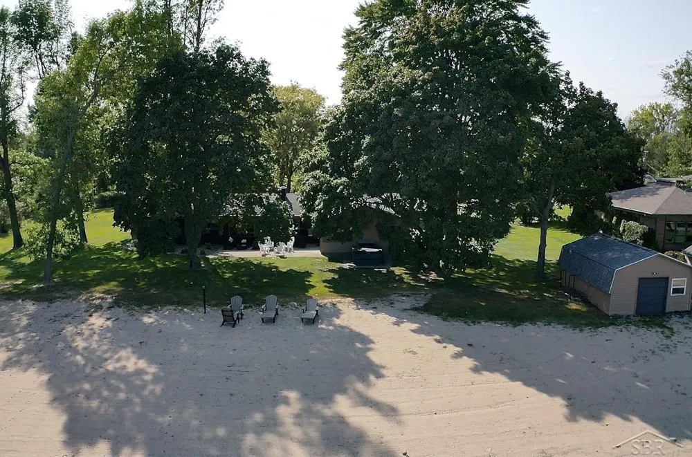 44 Linwood Beach Road Fraser Township, MI 48634